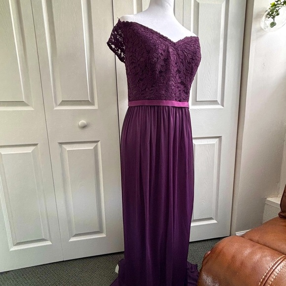 David’s Bridal Purple Lace off shoulder Gown sweetheart neckline - Picture 3 of 6